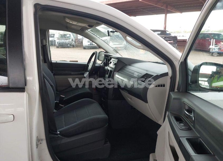 Photo 5 of 2009 Dodge Grand CARAVAN SE (VIN 1D8HN44EX9B515608)