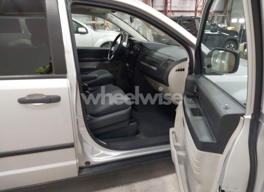 Photo 5 of 2008 Dodge Grand CARAVAN SE (VIN 1D8HN44H18B180988)