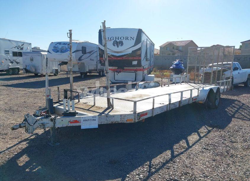 Photo 2 of 2005 Drake Trailer N/A (VIN 1D9BU30295P472290)