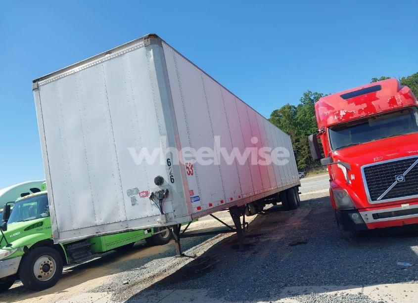 Photo 2 of 2010 Stoughton Trailers INC STOUGHTON TRAILERS INC (VIN 1DW1A5329AS177626)