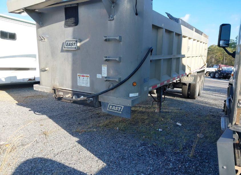 Photo 2 of 2012 East Manufacturing TANDEM (VIN 1E1D1N289CRK46931)