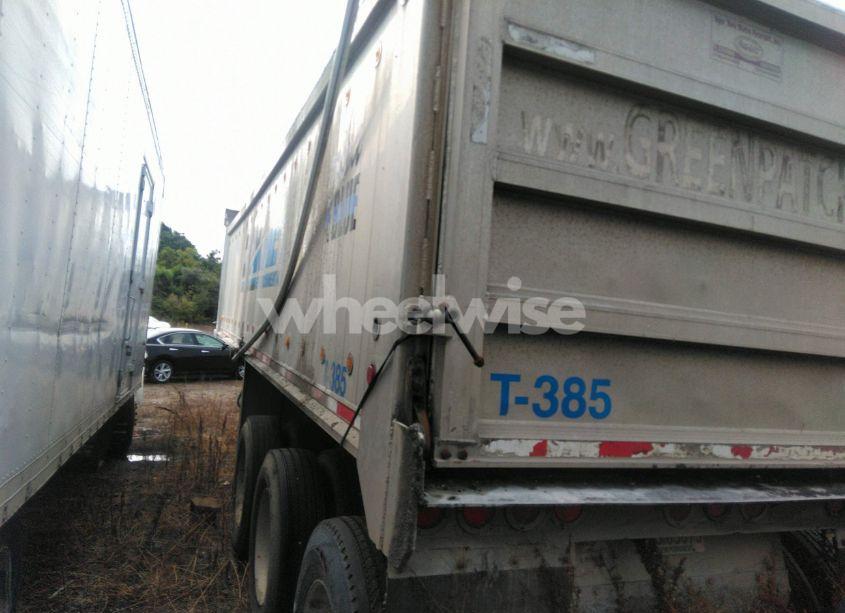 Photo 5 of 2005 East Manufacturing SEMI (VIN 1E1D2P3875RE34385)