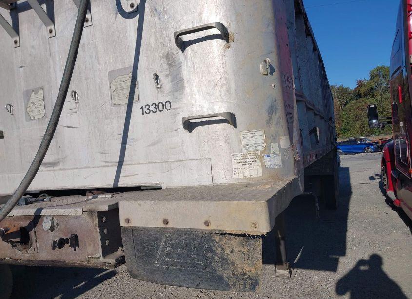 Photo 8 of 1992 East Manufacturing DUMP (VIN 1E1D2S383NRB13300)