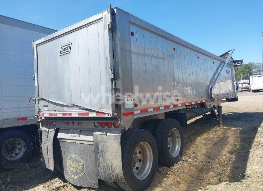 Photo 4 of 2018 East Manufacturing DUMP TRAILER (VIN 1E1F9P288JR062290)