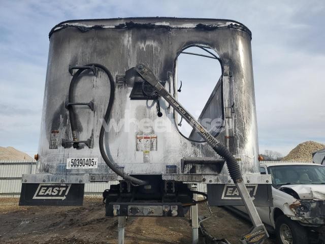 Photo 2 of 2025 EAST END DUMP TRAILER (VIN 1E1F9U280SR086406)