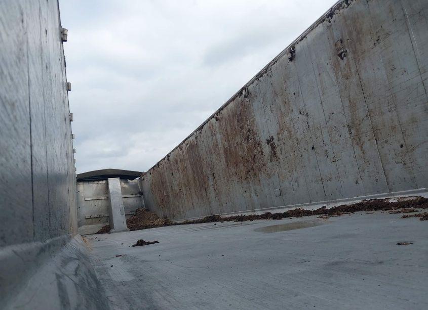 Photo 5 of 2005 East Manufacturing DUMP (VIN 1E1F9U2815RG34994)