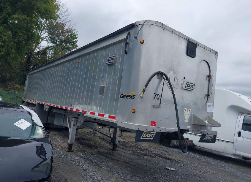 2017 East Manufacturing UNKNOWN (VIN 1E1F9U284HR058388) main photo