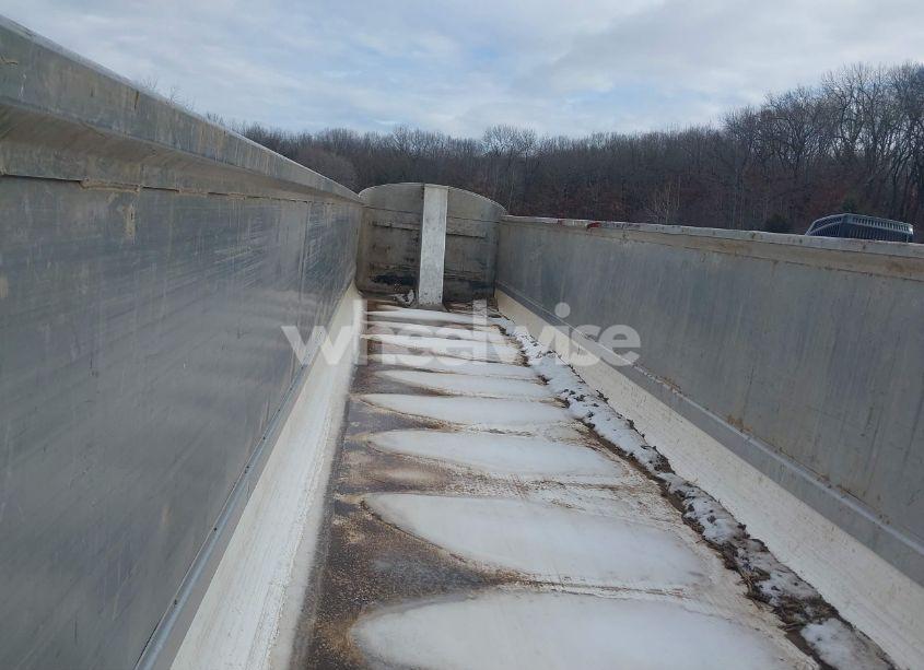 Photo 5 of 1993 East Manufacturing TRAILER (VIN 1E1F9V287PRM14187)