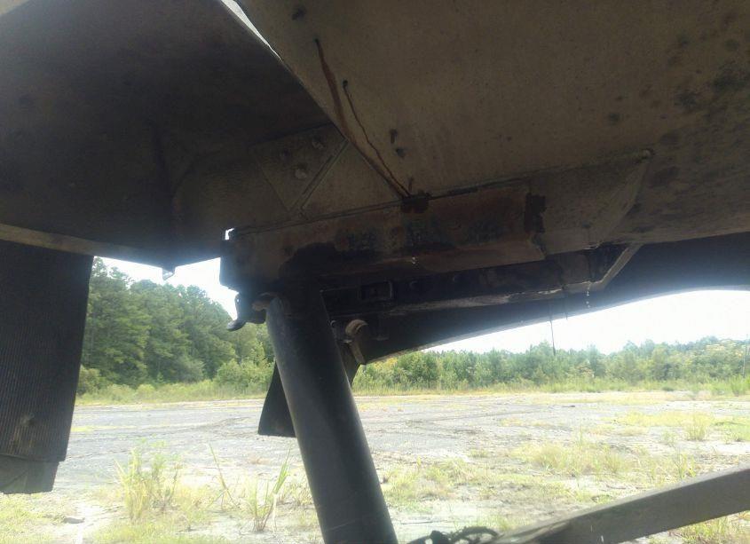 Photo 9 of 2003 Everlite Inc UNKNOWN (VIN 1E9EB32293L185894)