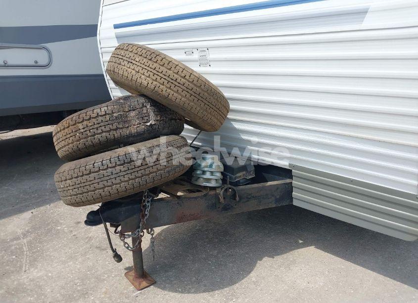 Photo 10 of 2004 Fleetwood Terry 320D (VIN 1EA1D322642968805)