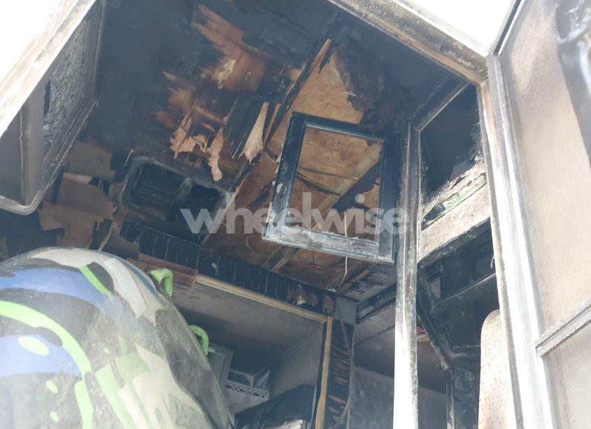 Photo 6 of 2004 Fleetwood Terry 320D (VIN 1EA1D322642968805)