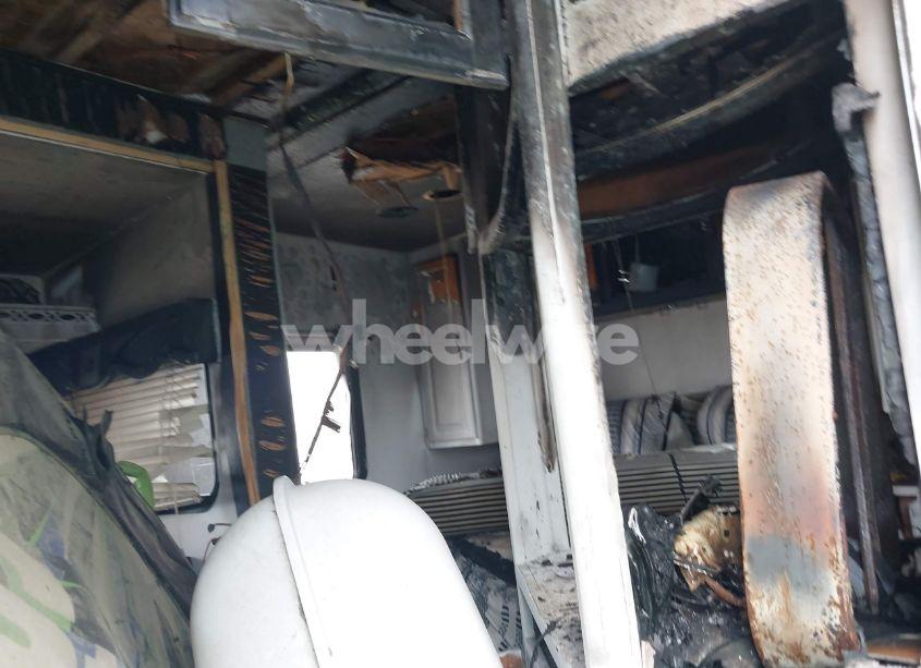 Photo 8 of 2004 Fleetwood Terry 320D (VIN 1EA1D322642968805)