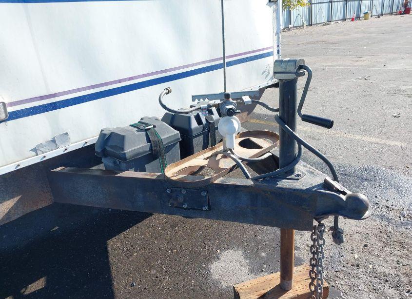 Photo 10 of 1998 Fleetwood Terry (VIN 1EA1H2621W2466201)