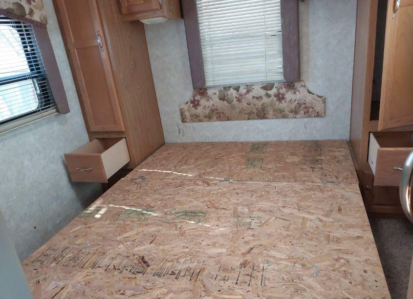 Photo 8 of 1998 Fleetwood Terry (VIN 1EA1H2621W2466201)