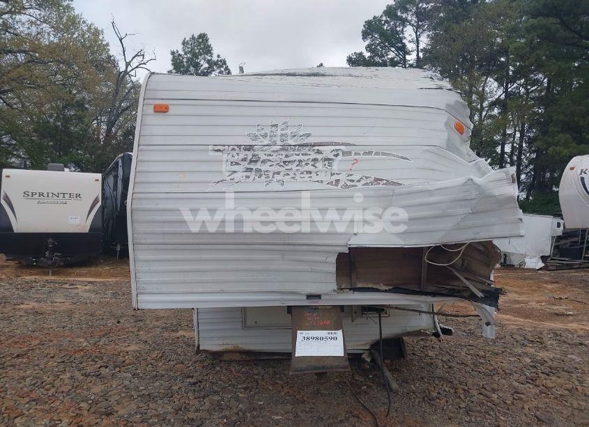 Photo 10 of 2000 Fleetwood Terravac (VIN 1EA5J2720Y4087069)