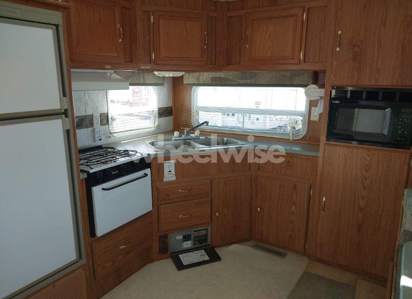 Photo 13 of 2001 Fleetwood Terry (VIN 1EA5J272414090028)