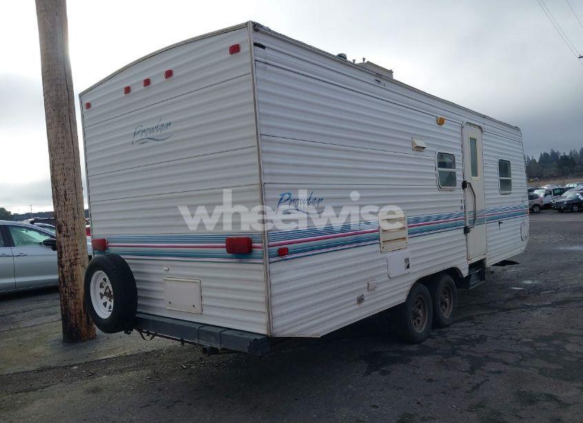 Photo 4 of 1999 Fleetwood Prowler LS SERIES M-26H (VIN 1EC1H262XX2468585)