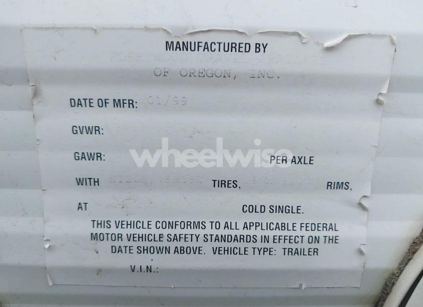 Photo 9 of 1999 Fleetwood Prowler LS SERIES M-26H (VIN 1EC1H262XX2468585)