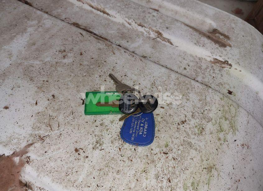 Photo 11 of 1997 Fleetwood 30ft TRAVEL TRAILER (VIN 1EC1L3024V4070299)