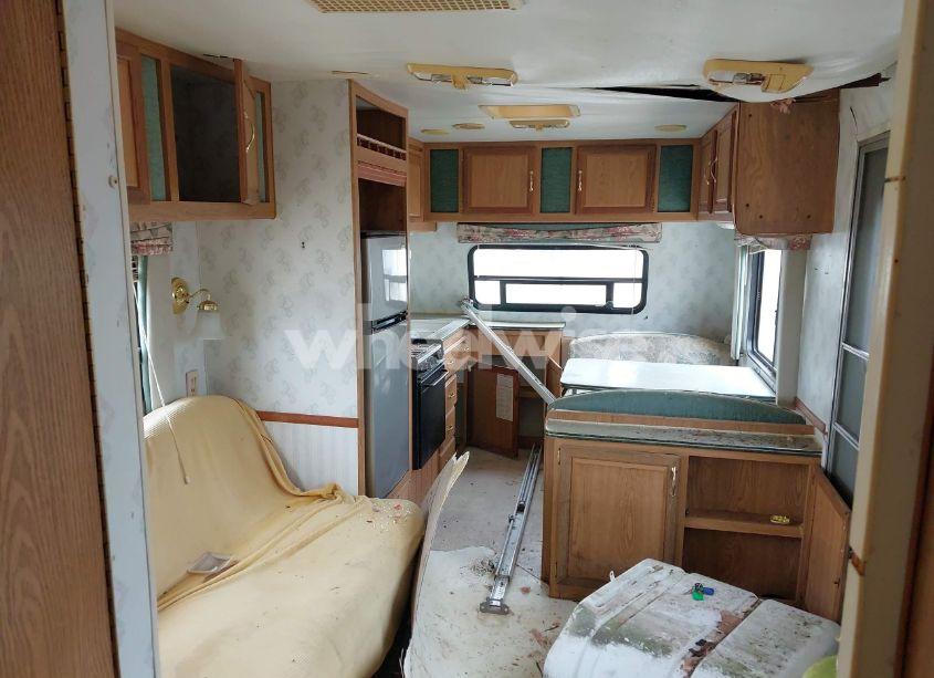 Photo 16 of 1997 Fleetwood 30ft TRAVEL TRAILER (VIN 1EC1L3024V4070299)