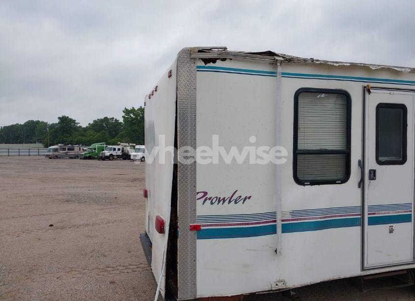 Photo 19 of 1997 Fleetwood 30ft TRAVEL TRAILER (VIN 1EC1L3024V4070299)