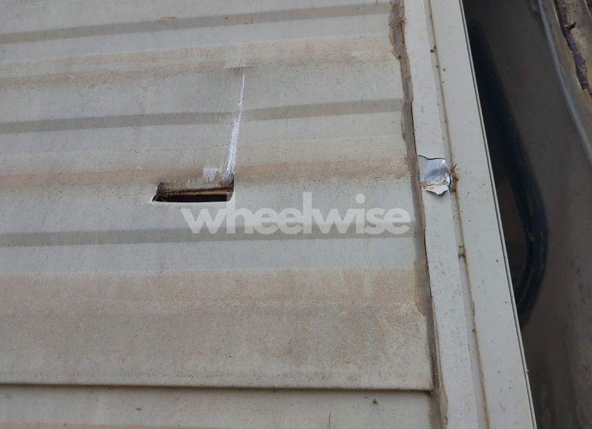 Photo 16 of 1992 Fleetwood Prowler (VIN 1EC5X3027N2864277)