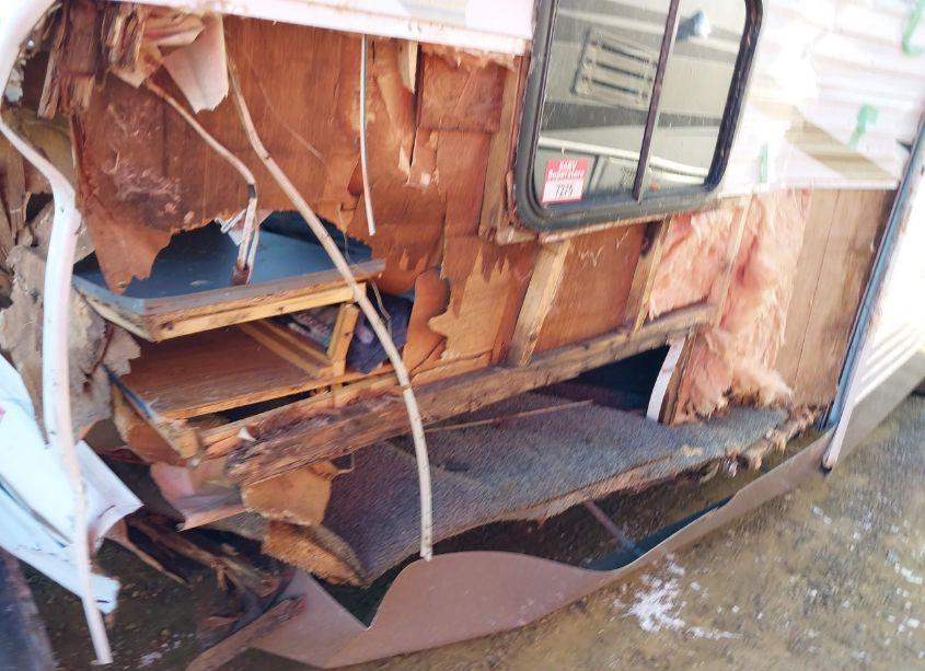 Photo 13 of 2005 Fleetwood Wilderness (VIN 1ED1B392055341080)