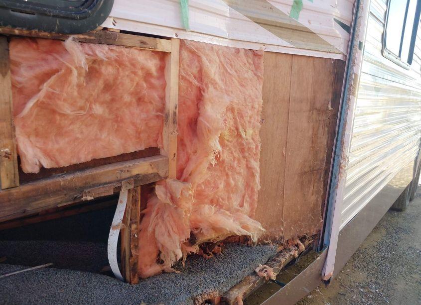 Photo 17 of 2005 Fleetwood Wilderness (VIN 1ED1B392055341080)