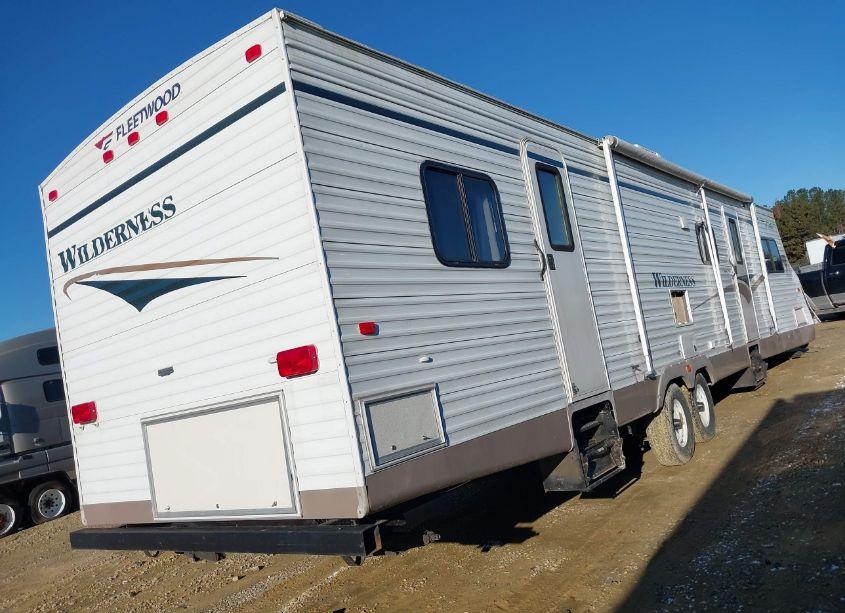 Photo 4 of 2005 Fleetwood Wilderness (VIN 1ED1B392055341080)