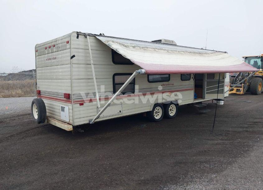 Photo 4 of 1993 Fleetwood Wilderness (VIN 1ED1S2923P4248489)