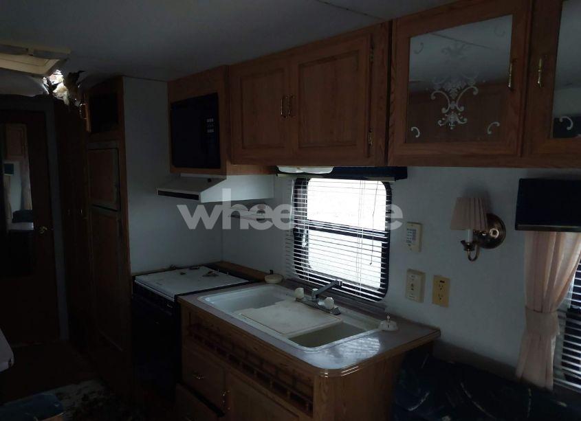 Photo 7 of 1993 Fleetwood Wilderness (VIN 1ED1S2923P4248489)