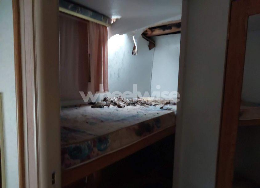 Photo 8 of 1993 Fleetwood Wilderness (VIN 1ED1S2923P4248489)