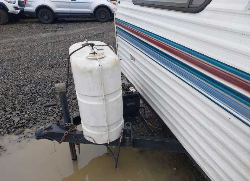 Photo 10 of 1997 Fleetwood Mallard (CAMPER TRAI (VIN 1EF1N1928V2462203)