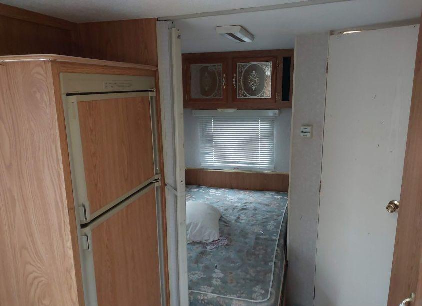 Photo 6 of 1997 Fleetwood Mallard (CAMPER TRAI (VIN 1EF1N1928V2462203)