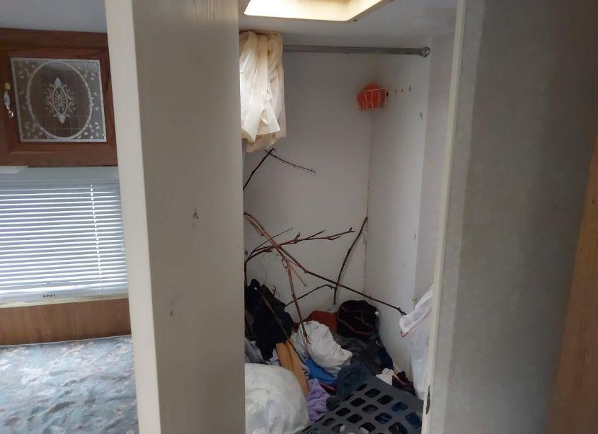 Photo 7 of 1997 Fleetwood Mallard (CAMPER TRAI (VIN 1EF1N1928V2462203)