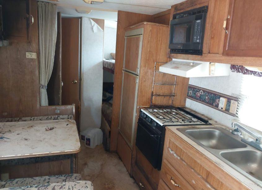 Photo 8 of 1999 Mallard M-19n (VIN 1EF1S2920X4080057)