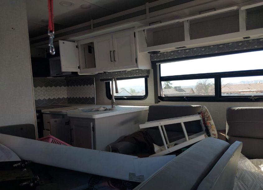 Photo 8 of 2023 Ford F53 N/A (VIN 1F65F5DN0P0A02822)