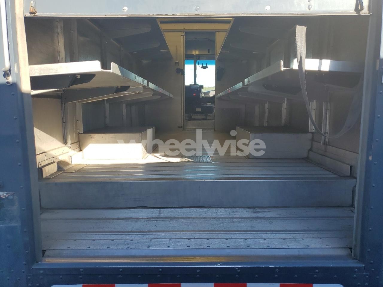 Photo 10 of 2020 FORD F59 (VIN 1F65F5KN0L0A01912)
