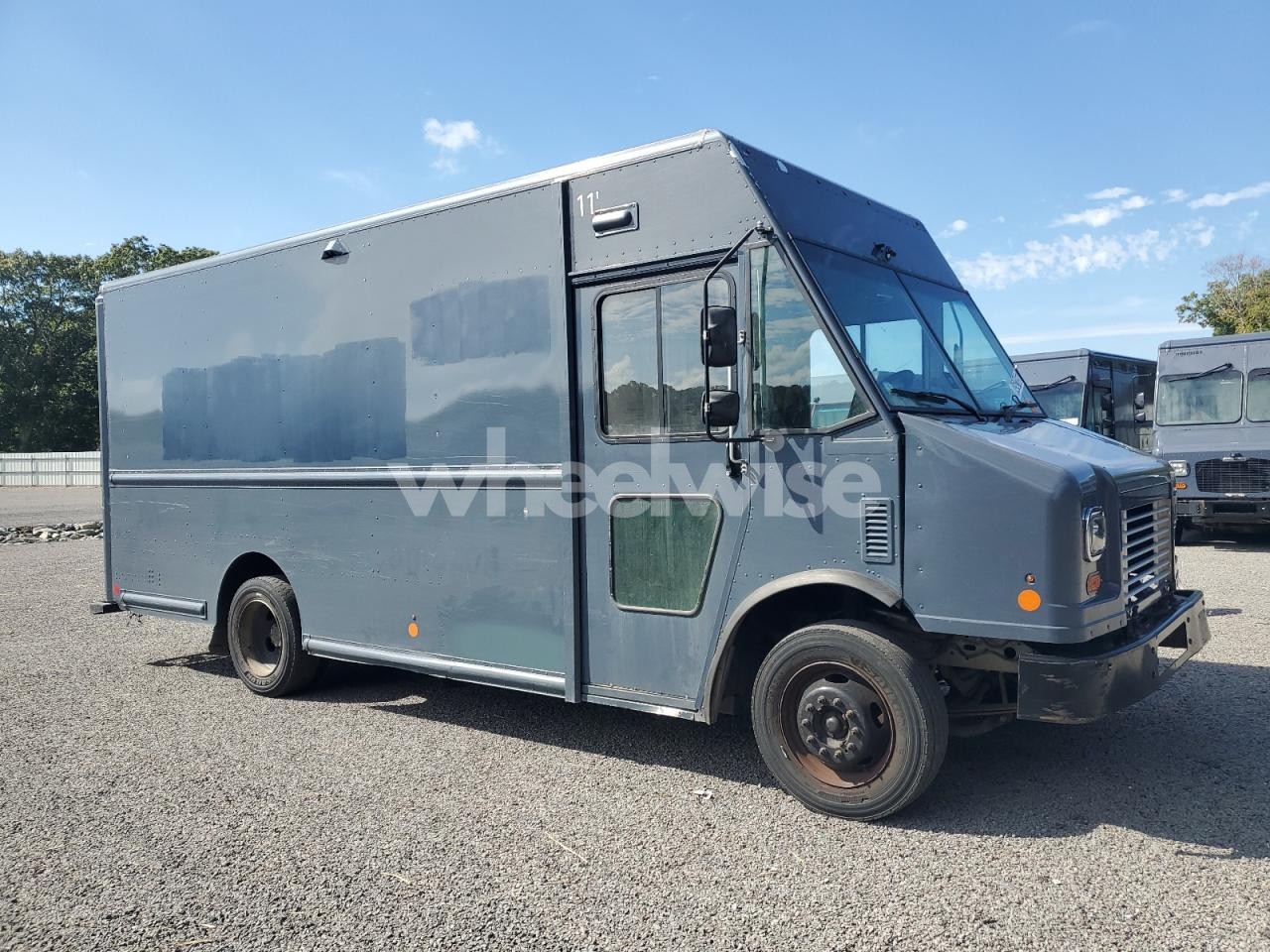 Photo 4 of 2020 FORD F59 DELIVERY VAN (VIN 1F65F5KN0L0A06267)