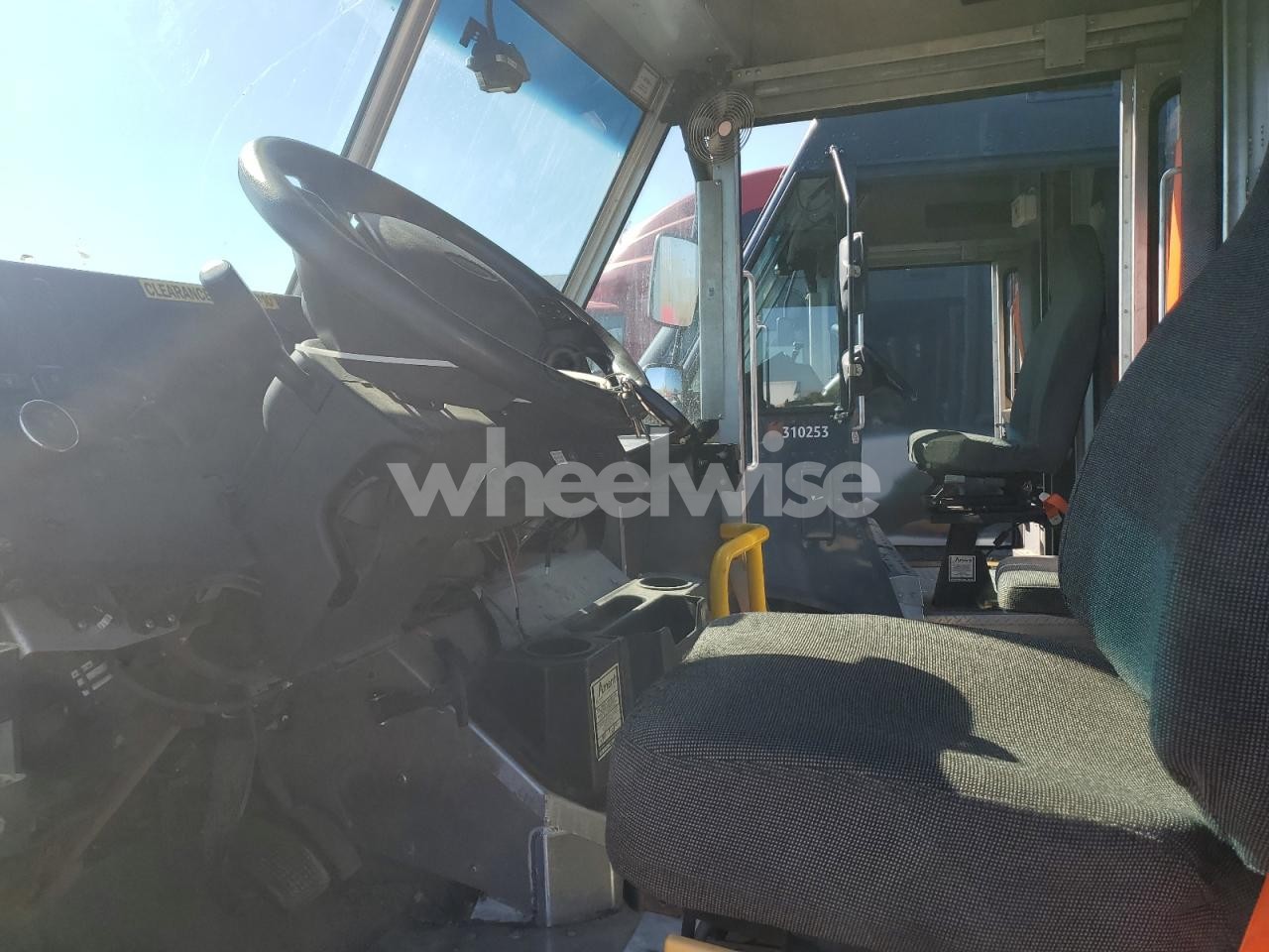 Photo 7 of 2020 FORD F59 (VIN 1F65F5KN2L0A01944)