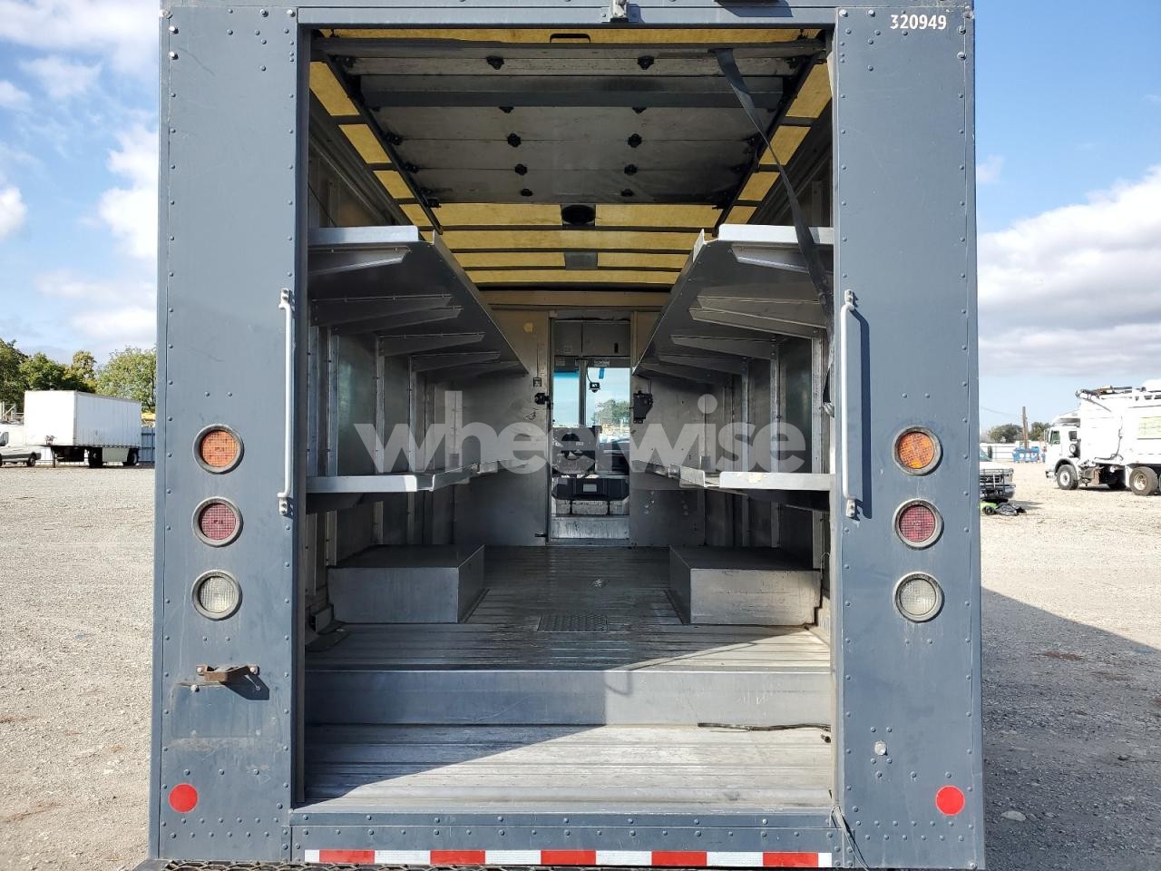 Photo 10 of 2020 FORD F59 (VIN 1F65F5KN3L0A01998)