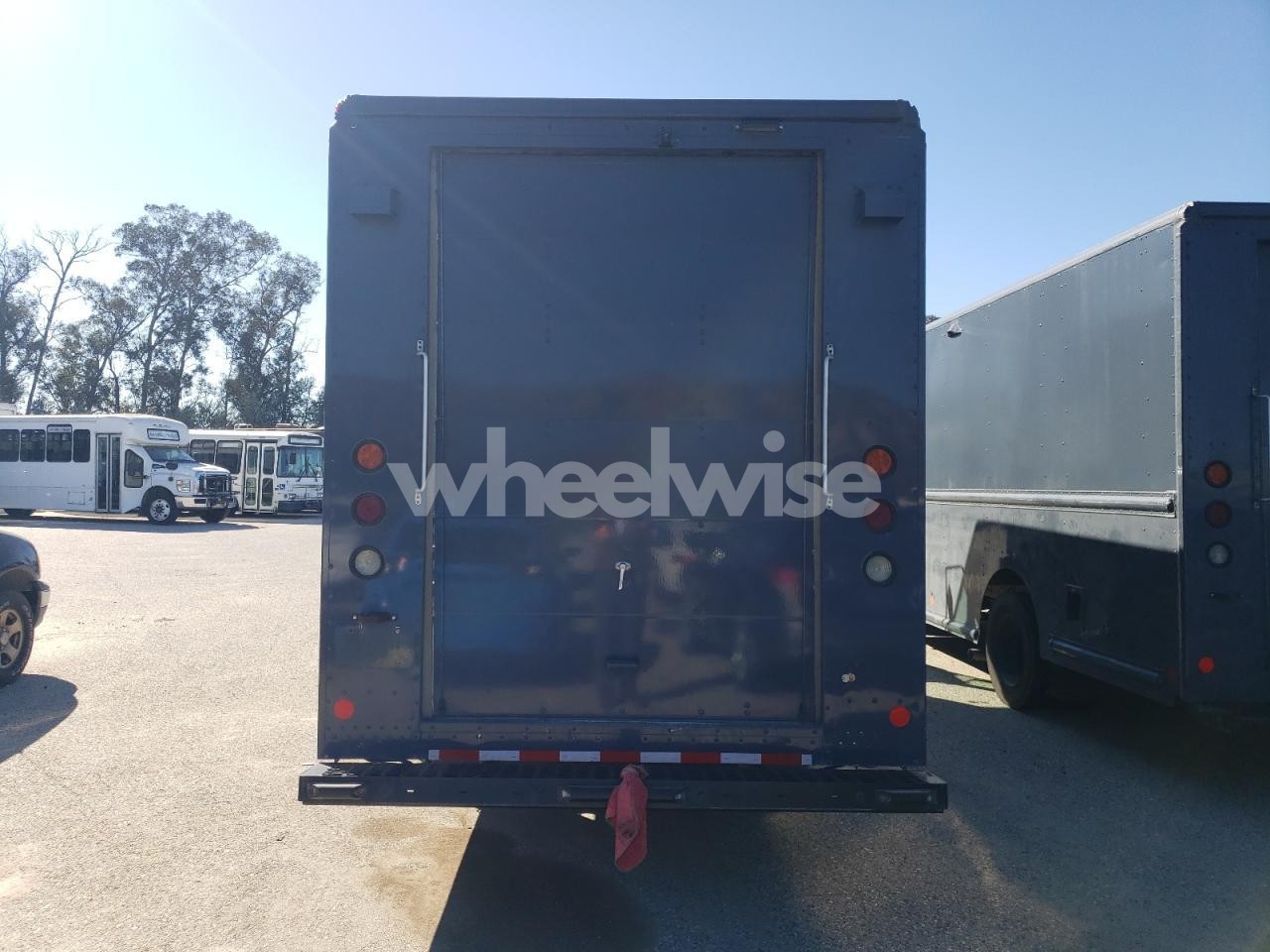 Photo 10 of 2020 FORD F59 (VIN 1F65F5KN3L0A08501)