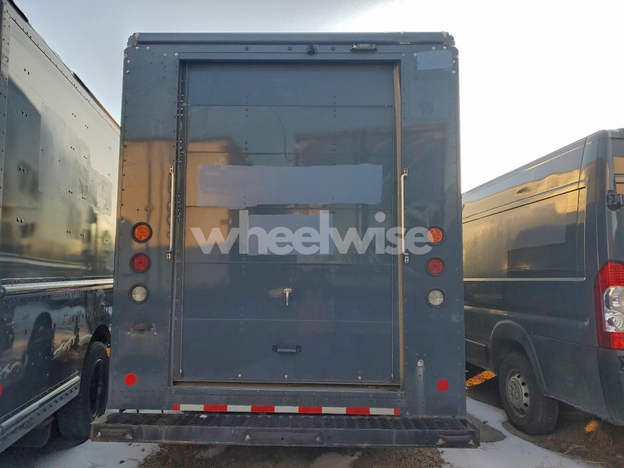 Photo 6 of 2021 FORD F59 (VIN 1F65F5KN3M0A04689)