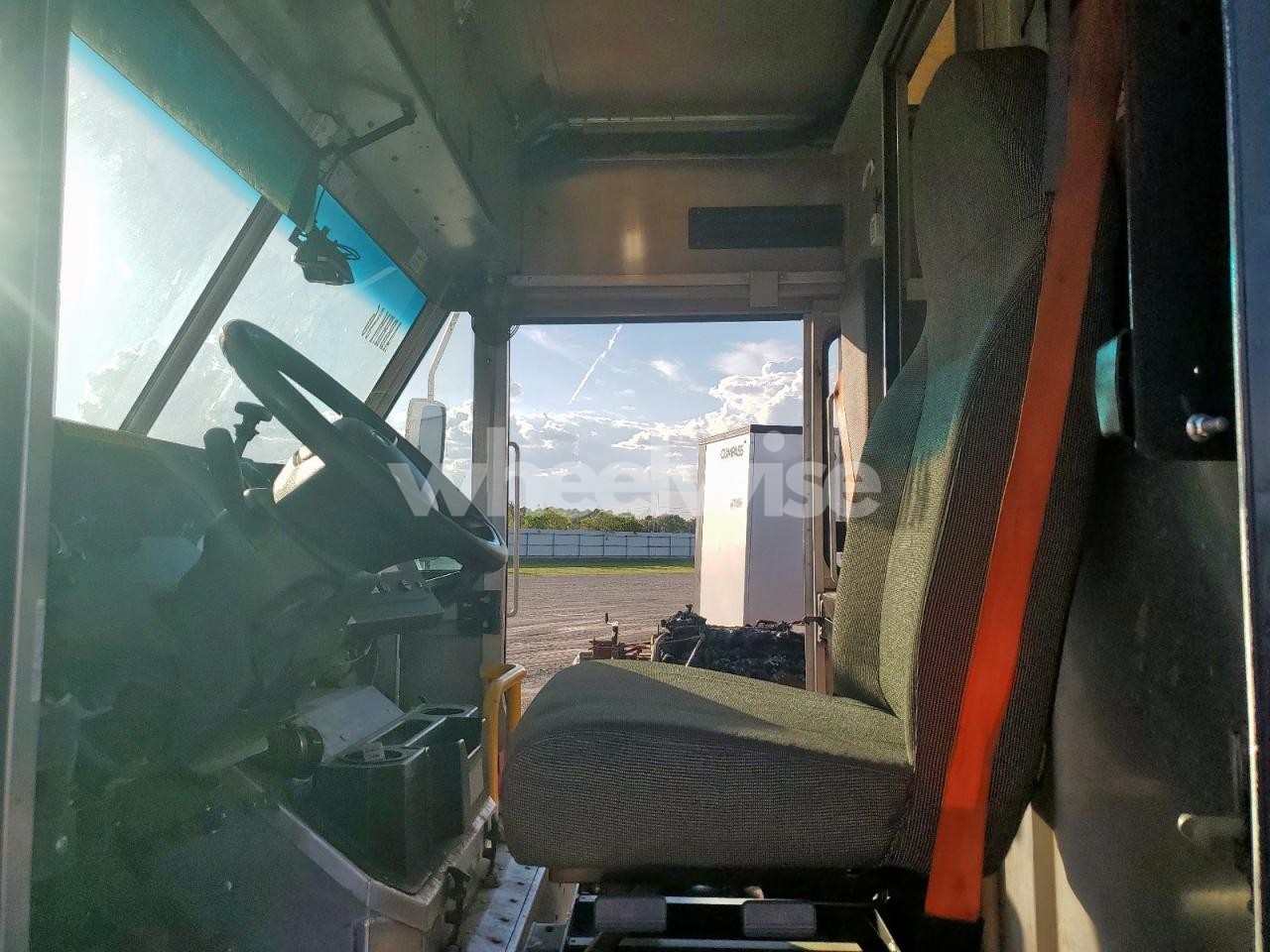 Photo 7 of 2020 FORD F59 (VIN 1F65F5KN4L0A02027)