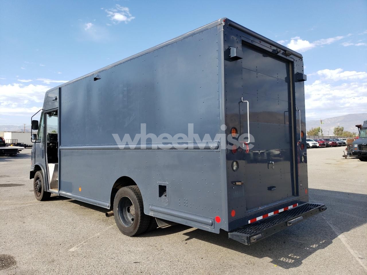Photo 2 of 2020 FORD F59 - DELIVERY VAN (VIN 1F65F5KN4L0A05879)