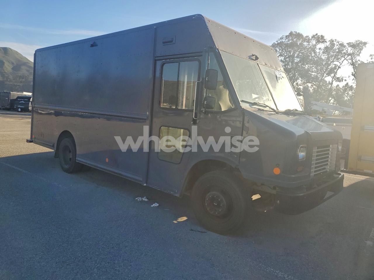 Photo 4 of 2020 FORD F59 - DELIVERY VAN (VIN 1F65F5KN4L0A05879)