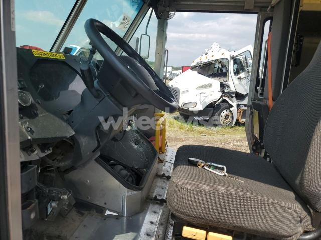 Photo 3 of 2020 FORD F59 (VIN 1F65F5KN5L0A01937)