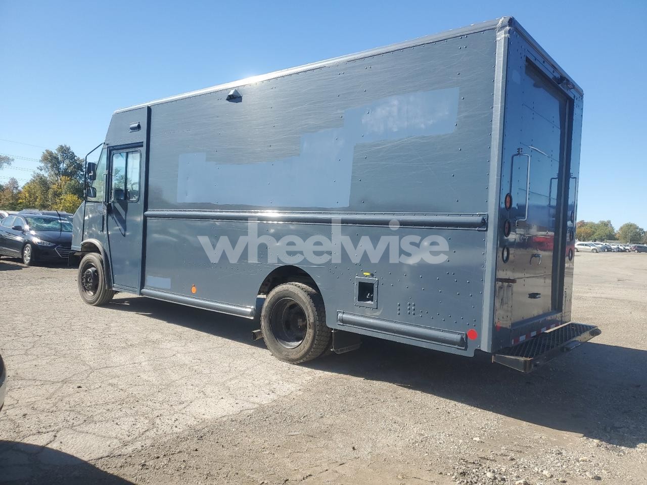 Photo 2 of 2020 FORD F59 (VIN 1F65F5KN5L0A05292)