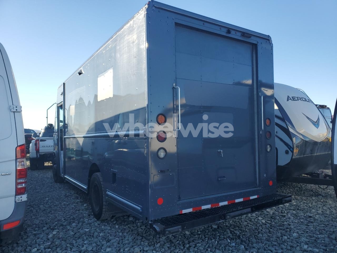 Photo 2 of 2021 FORD F59 (VIN 1F65F5KN5M0A04838)