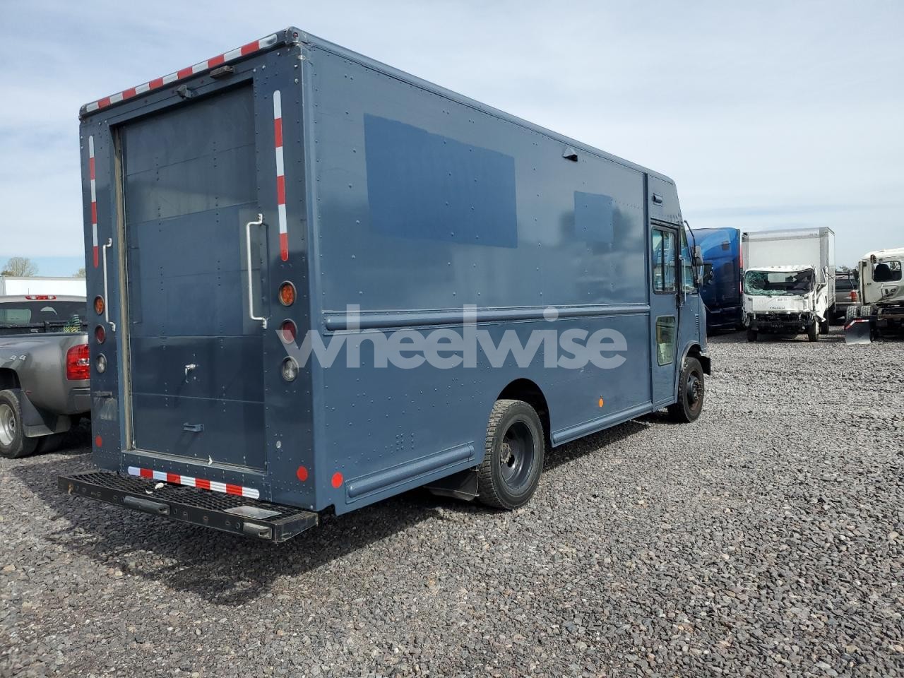 Photo 3 of 2020 FORD F59 (VIN 1F65F5KN6L0A03826)